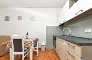 Ferienwohnung für 3 Personen ca 39 qm in Fažana, Istrien Istrische Riviera