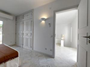 Vilamouratenis Duck by SAPvillas