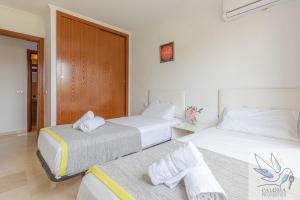 Wonderful Apt 2 BDR with pool and private parking