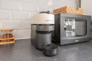 Spacious 5 Bed Close to Elland Road, First Direct Arena & Headingley Stadium