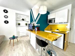 Appartements Color Studio - Proche Gare - 2P : photos des chambres