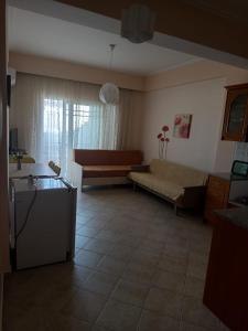 Saranda view E & I