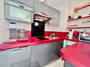 Appartement à Quiberon - 3 pièces, proche plage, animaux admis, parking, wifi - FR-1-478-321