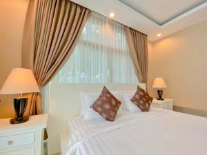 Holiday Pool Villa Pattaya