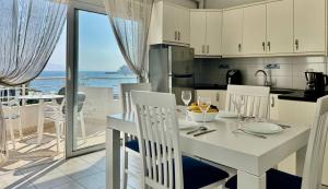 Robin Sea View Apartment