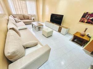 Grand Appartement - Centre de Tanger - Climatisation et Wifi