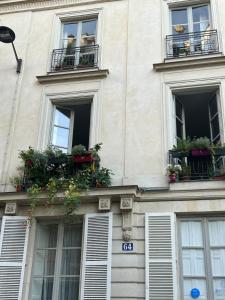 Apartment for 2 - Emily in Paris neighborhood
