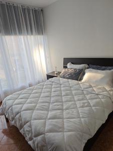 Erois Apartments Golem Mali i Robit