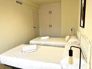 Luxury Escape by the Beach and City Center