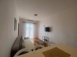 Peaceful Apartment with a Sea View, in Becici