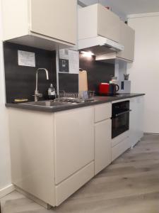 Cozy new studio central close Eiffel tower