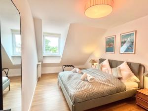 Snug Stays 6 - ruhige Toplage Seeblick Maisonette Design-Wohnung I 3-Zimmer I zentral