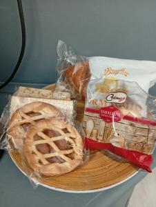 LA CASETTA DORATA , 10 minuti a piedi per la metro