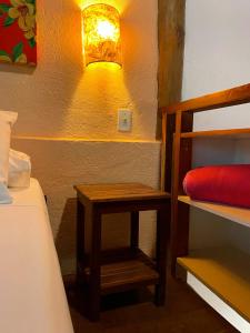 Chalé Completa com Cozinha e Estacionamento! Rio Privativo no quintal e Piscina I Descanse e Aproveite I 18 min do centro de Paraty e Praias