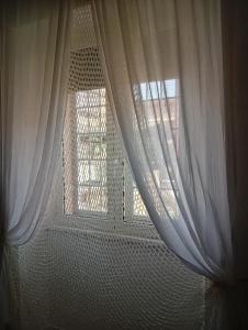 LA CASETTA DORATA , 10 minuti a piedi per la metro