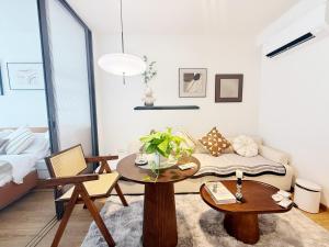 Water Boutique Apartment Self-service check-in