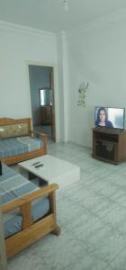 une chambre, un salon, cuisine et balcon - Ubytování bez kategorie ve městě Monastir