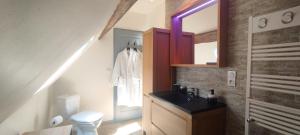 Appartements La Suite Des Legendes - Duplex climatise - Centre historique : photos des chambres