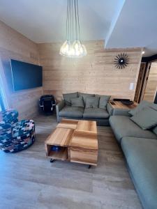 Appartements Appartement Prestige 6 a 10pers I Draps&menage inclus I parking prive : photos des chambres