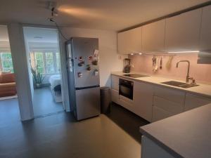 Modern and cozy, top location