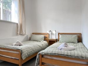 Coldwell Street Cottage