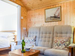 Woodcarvers Cottage