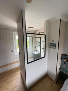 Sejours chez l'habitant Chambre 25m2 petit dejeuner en option : photos des chambres