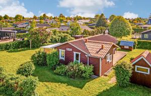 Beautiful Home In Bogense With Wifi