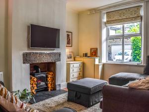 Cooperative Cottage - Uk44502