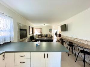 Quiver 2 at Starfish 106