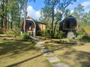 Bamboo Austin Mountbatur