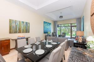 Pristine Bay 1002 home