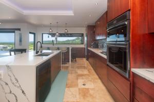 Pristine Bay 1005- Villa Loce home