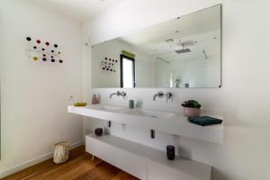 Villas Superbe villa contemporaine : photos des chambres