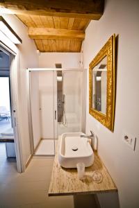 Deluxe Double Room with Terrace