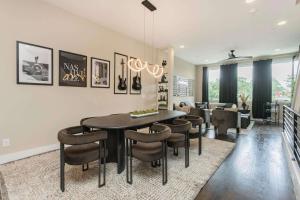 Brand New Elegance Rooftop Views of Nashville