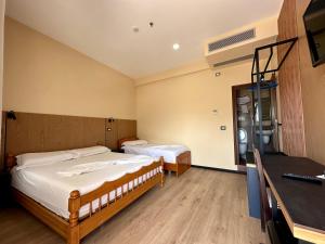 Hotel PANORAMA Kruje view on the castle and the old town