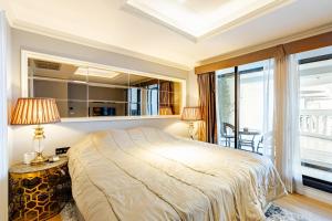 Bangrak HANGOVER 2 Central River Station