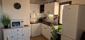 Appartement climatisé avec piscine, magnifique vue mer, lac et le Pic le Canigõ !