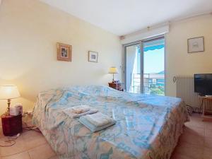 Duplex avec terrasse & vue dégagée dans domaine privé à Mandelieu