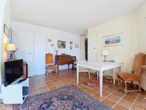 Appartements Duplex avec terrasse & vue degagee dans domaine prive a Mandelieu : photos des chambres