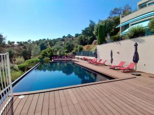 Appartements Duplex avec terrasse & vue degagee dans domaine prive a Mandelieu : photos des chambres
