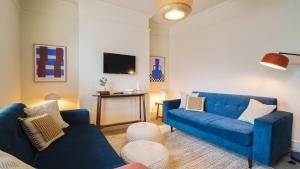 Crookes Gem with Garden & Alpacas Nearby