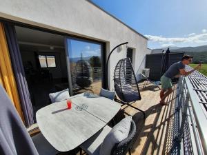 T2 Yucca LCP - Beautiful 48 m2 2-room, 17 m2 terrace, new, air conditioning