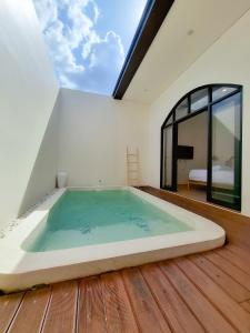 Cerita Kita Villa by Staycation Villa Jogja - 3hvězdičkové hotely ve městě Jetis