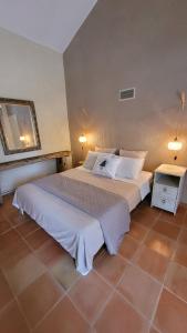 B&B / Chambres d'hotes B&B La Taupiniere Rustique table d-hotes gastronomique : photos des chambres