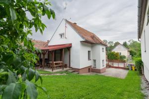 Holiday House Mária