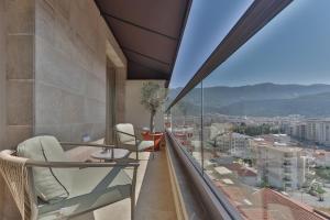 Infinity Hotel & More