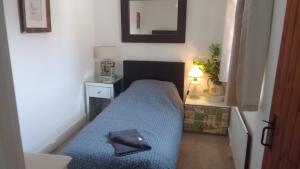 4 Bed-2 Bath-Bar-Pool Table-Library- Xmas venue