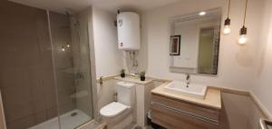 شاليه غرفتين وحمام واحد